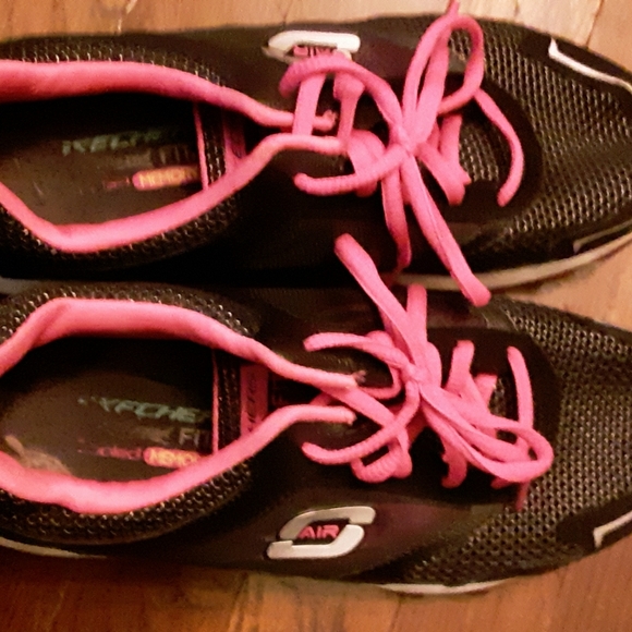 Sketchers women's shoes - Picture 1 of 2
